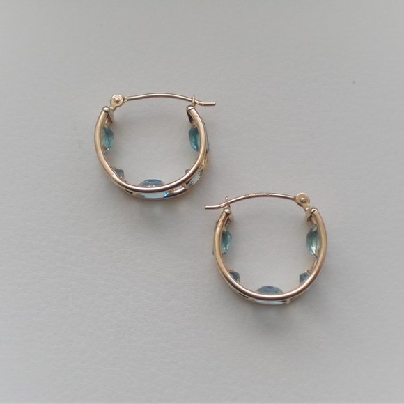 Vintage Solid 10K Yellow Gold Blue Topaz Cluster Hoop Pierced Earrings 10kt - Picture 5 of 8